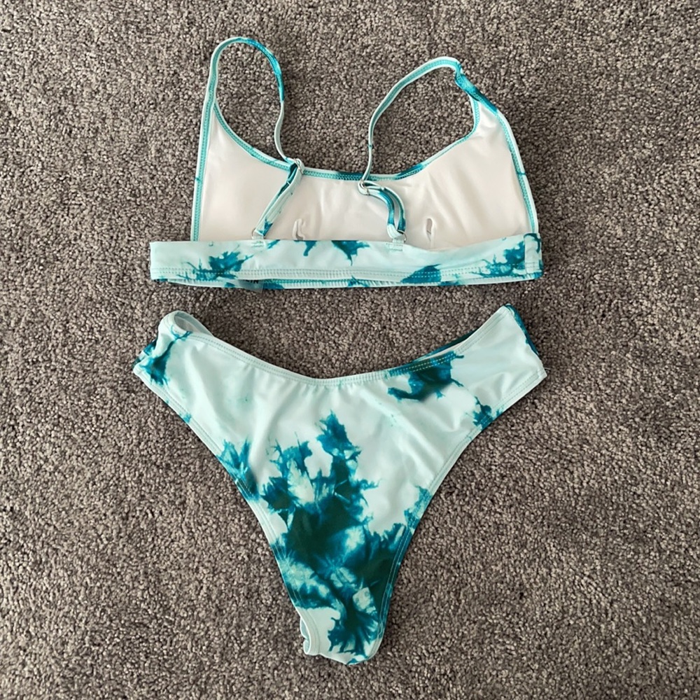 Shein bikini - Picture 2 of 2